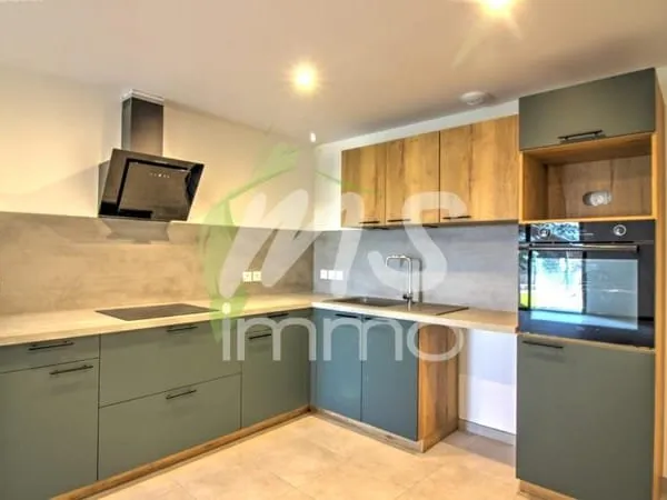 App. F5 avec garage et extérieur - 131 m² - CHORGES