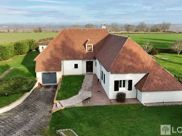 Maison d'architecte à 10 min à l'ouest de MOULINS