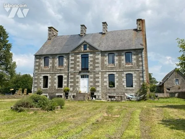Maison 9 pièces 250 m²