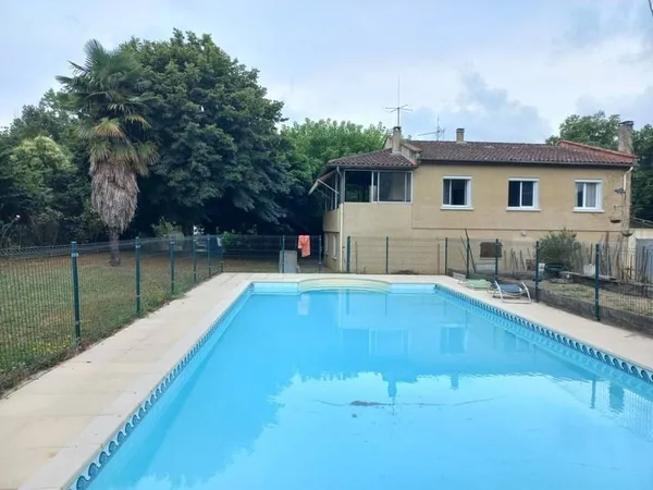 Maison 7 pièces 200 m²