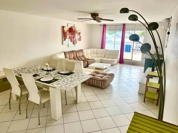Bel appartement T3 avec terrasse Marina du Gosier