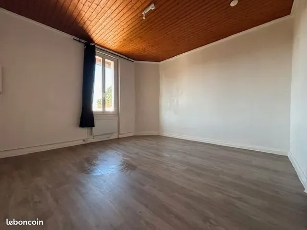 Studio rénové type t1 25 m2