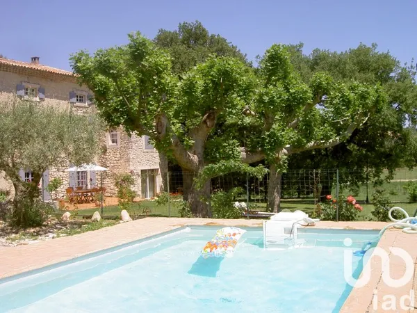 Maison 6 pièces 289 m²