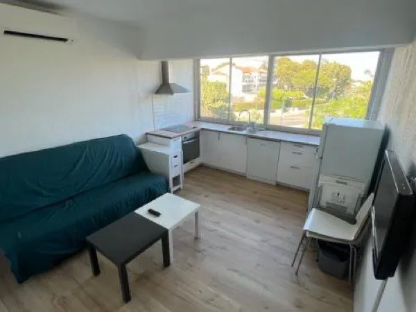 🌴 À LOUER À L'ANNÉE - Charmant Studio Cabine à 200 m de la plage de La Favière - Bormes-les-Mimosas 