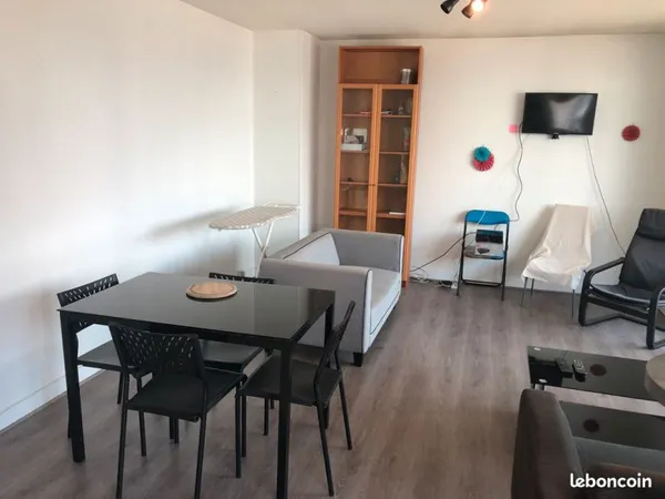 Chambre dans colocation purpan pied tramway cartoucherie