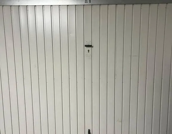 Garage/Parking