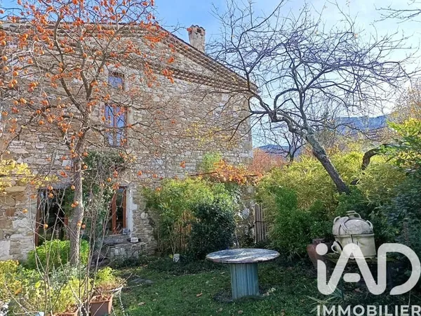 Vente Maison de village 8 pièces