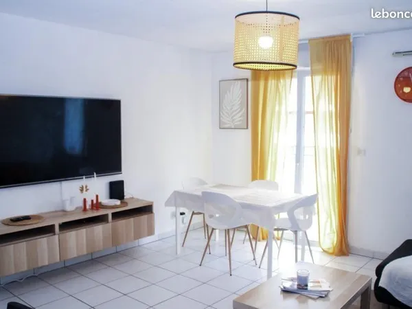 T3 lumineux avec clim, terrasse et parking - emplacement idéal