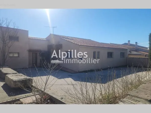 Maison 10 pièces 186 m²