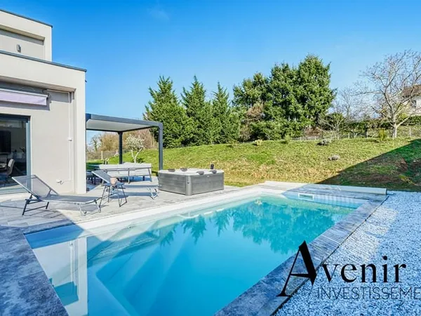 Maison NEUVE Lissieu - 140 m2 - TERRAIN 1504 m2 avec PISCINE