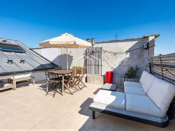 Duplex 2 chambres de 105.82 m² avec toit terrasse de 25 m²