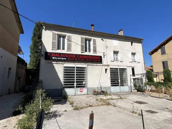 Villa 10 pièces 176 m²