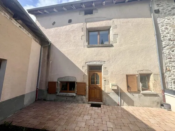 Maison en pierre de 4 pièces principales