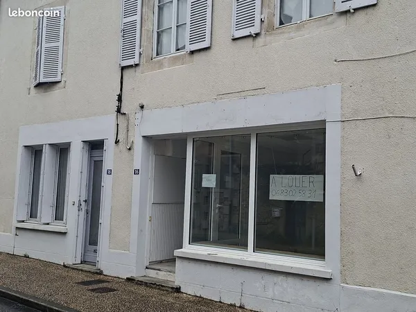 Location local commercial Lussac Les Châteaux (86320)