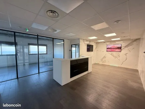 Bureaux 200 m² + Rooftop + Ascenseur - Athélia - La Ciotat