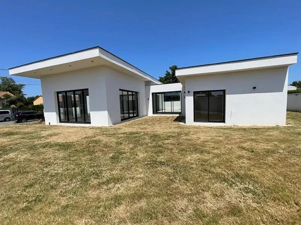Maison 5 pièces 220 m²
