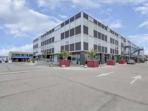 BUREAUX A LOUER - LES ARNAVAUX
