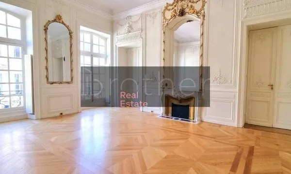 Bureaux 223 m²