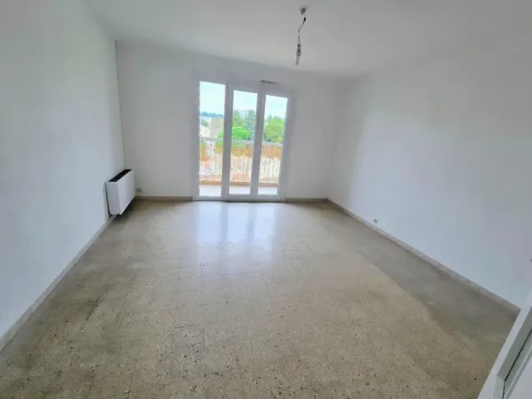 COEUR CAPELETTE - Appartement type 3 au coeur du village de la Capelette