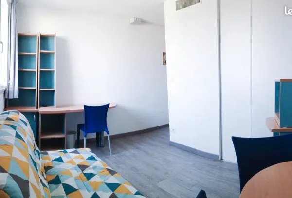 Studio meublé - toutes charges incluses (électricité, internet...)