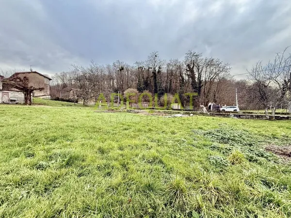 SAINT AGNIN SUR BION, Terrain constructible de 750m2...