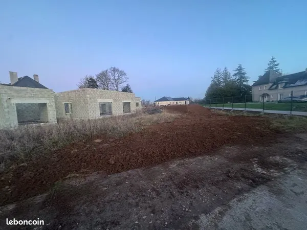 À vendre terrain et maçonnerie