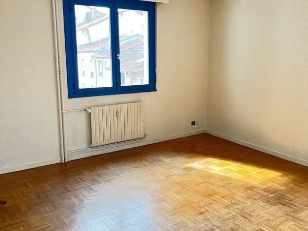 Loué T1 bis quartier Mairie
