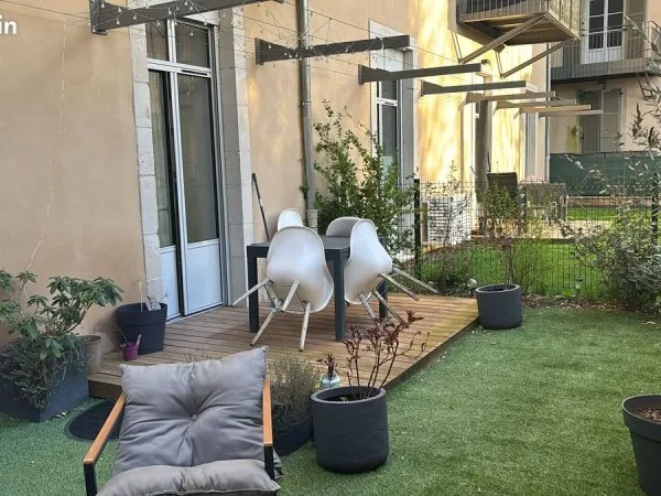 RODEZ centre-ville : Loue appartement T4 87 m²