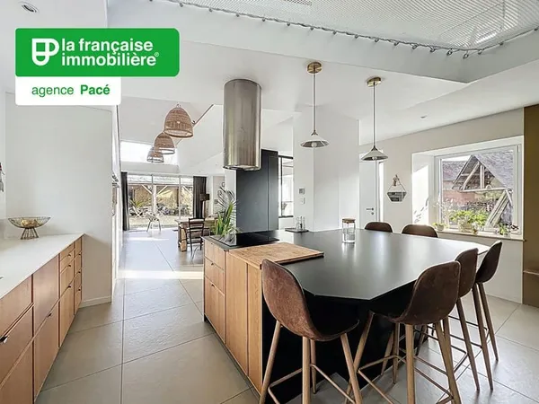 Maison Pace 5 pièce(s) 175.80 m2