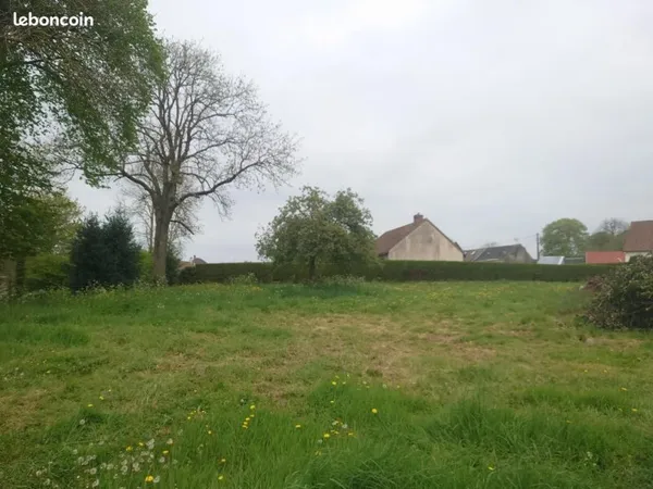Terrain 980 m² Saint Quentin La Motte Croix Au Bailly