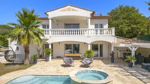 Villa 7 pièces 172 m²