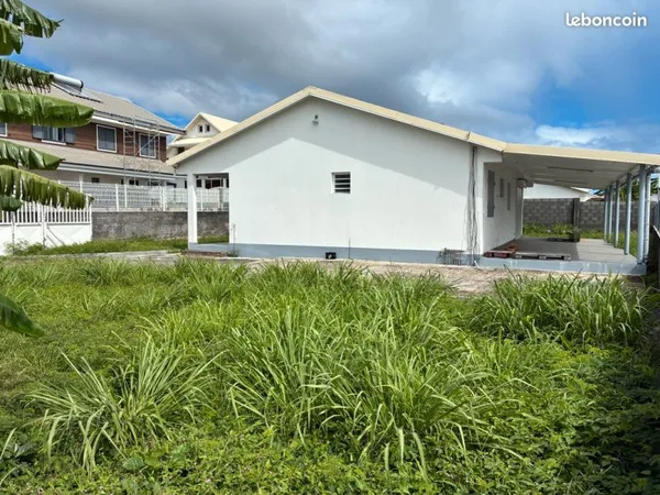 Bas de la BRETAGNE villa F4 entièrement rénovée