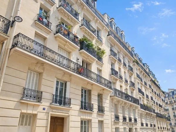 75015 - 2 pièces 43.32 m² loi Carrez