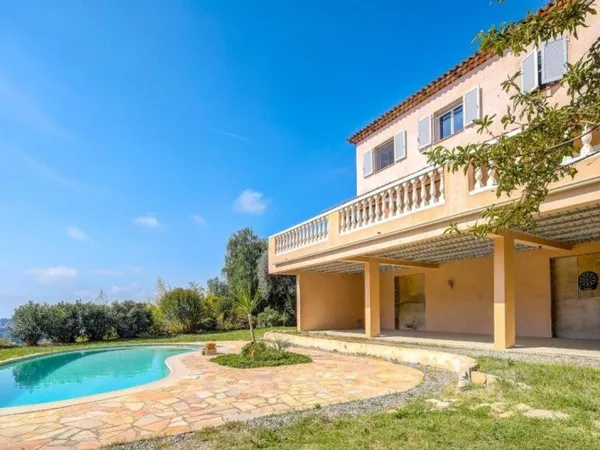 Villa 6 pièces 290 m²