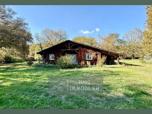 MOUSTEY - LANDAISE EN BOIS - 3 CHAMBRES - PISCINE - DÉPENDANCES