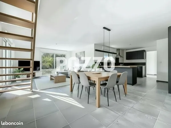 Maison 6 pièces 144 m²