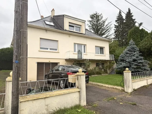 Vends à Boulay, une grande maison familiale de 6 chambres