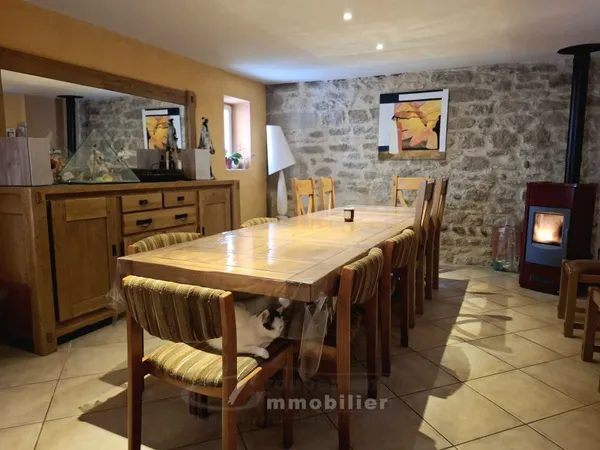 CHARMES SUR L'HERBASSE MAISON DE VILLAGE 108 M2 GARAGE