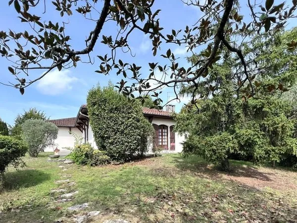 Maison 5 pièces 192 m²