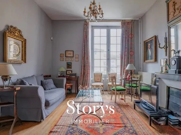 Maison 5 pièces 250 m²