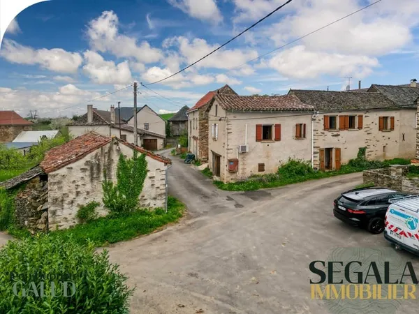 MONTIRAT - Maison de village