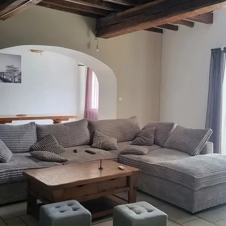 Maison 6 pièces 246 m²