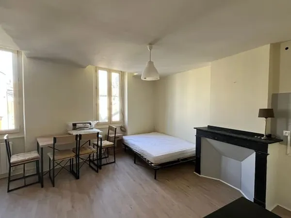 Studio 1 pièce 30 m²