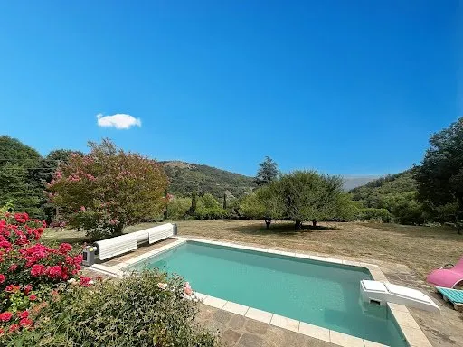 Maison 6 pièces 181 m²