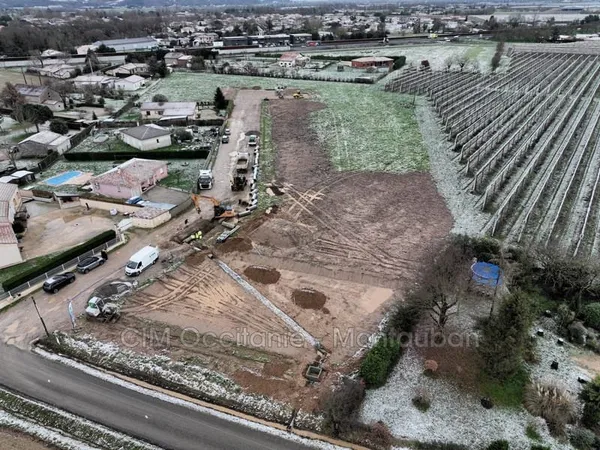 Terrain 951 m²