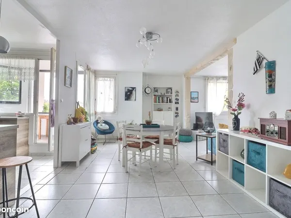 Appartement 3 pièces 84 m²