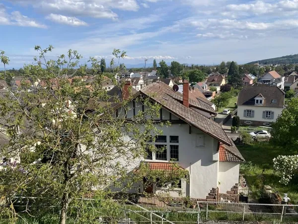 Maison 8 pièces 215 m²