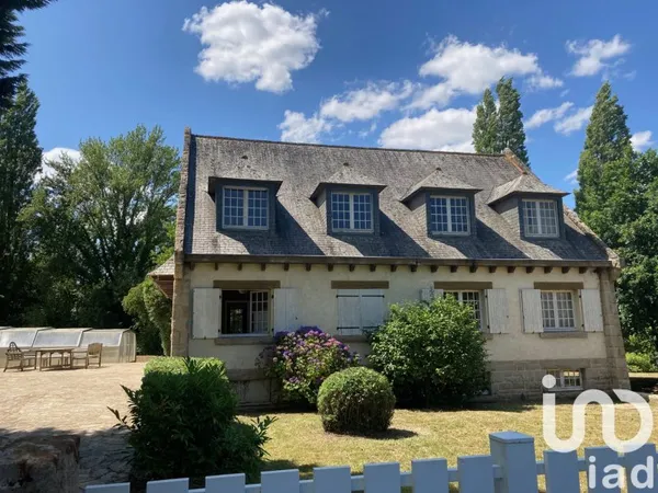 Maison 8 pièces 212 m²