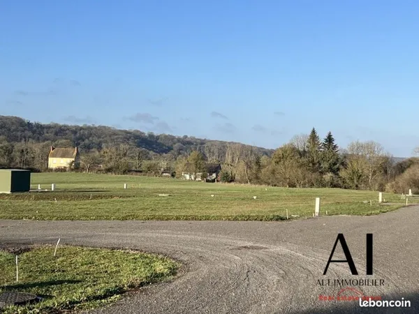 Terrain 680 m² Falaise