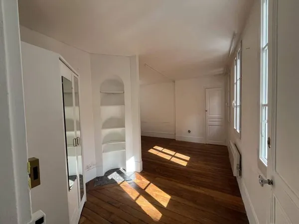 Studio 1 pièce 24 m²